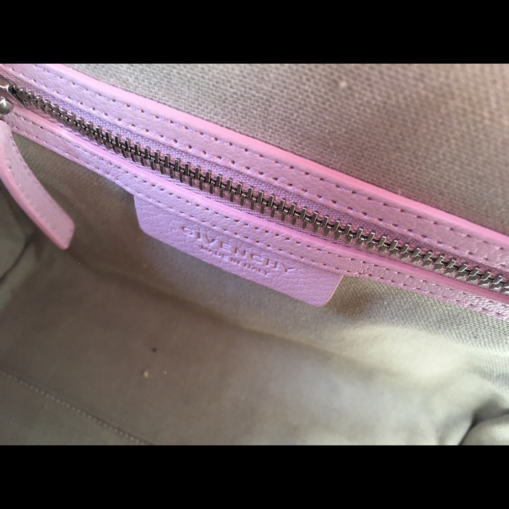 GIVENCHY Baby Pink Goat Skin Mini ANTIGONA Bag - Picture 8 of 8